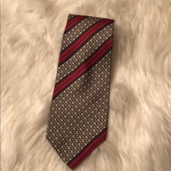 Yves Saint Laurent Men’s Silk Tie - Picture 2 of 8